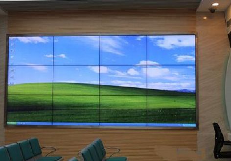 永胜液晶拼接屏的另类用法。